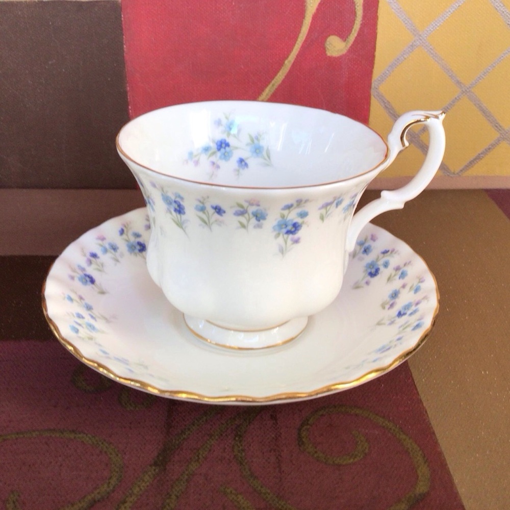 Royal Albert Memory Lane Teacup And Saucer